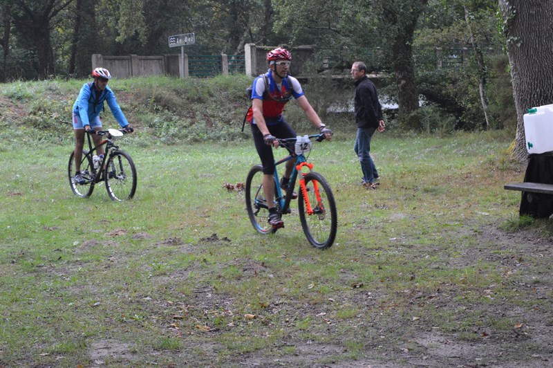 Raid Vtt Codep - La Landaise - 13-09-2015 - JL Vignoles (86) .JPG